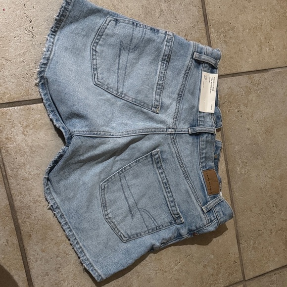 American Eagle Outfitters Light Blue Distressed Jean Shorts - Picture 6 of 6